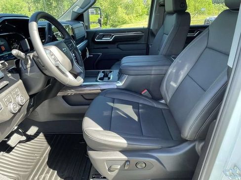 New 2026 Chevrolet Silverado 2500 LTZ w/ LTZ Plus Package AWD/4WD image 15