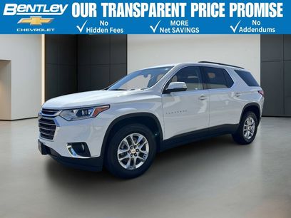 Used 2021 Chevrolet Traverse LT