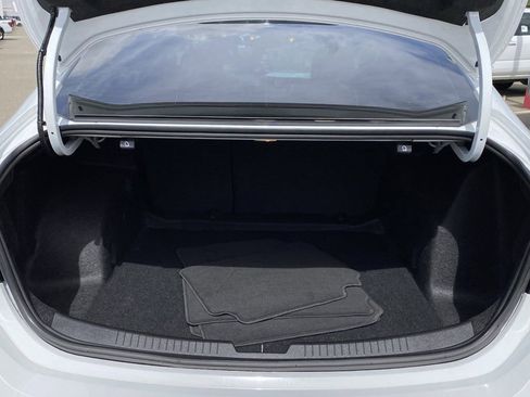 Used 2022 Chevrolet Malibu RS FWD image 19