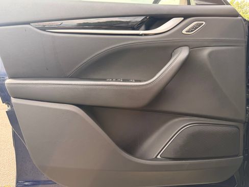 Used 2017 Maserati Levante S AWD/4WD image 14