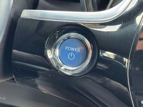 Used 2022 Toyota Prius Prime XLE image 25