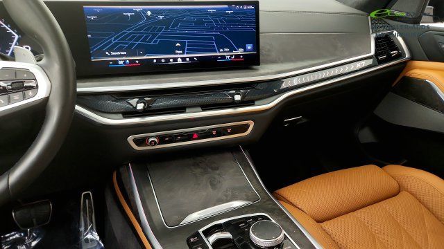Used 2026 BMW X7 xDrive40i AWD/4WD image 64