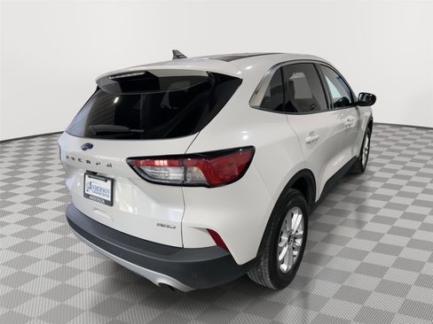 Used 2022 Ford Escape SE AWD/4WD image 6