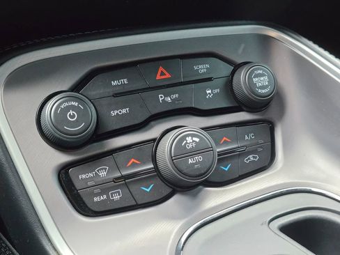 Used 2022 Dodge Challenger GT image 26