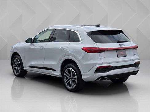 Used 2025 Audi Q5 Premium Plus w/ Premium Plus image 7
