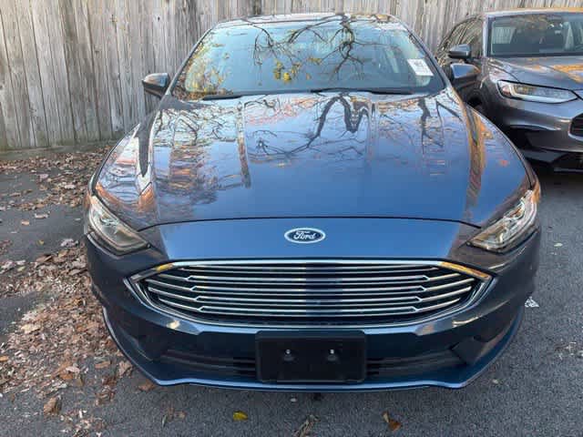 Used 2018 Ford Fusion SE w/ Fusion SE Technology Package FWD image 6