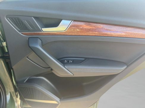 Used 2023 Audi Q5 2.0T Premium Plus image 23