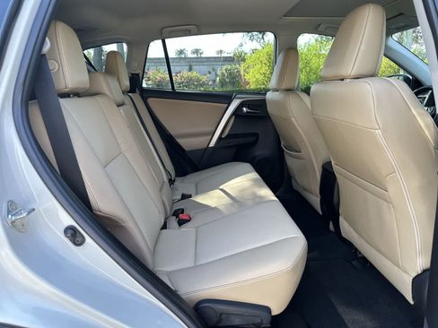 Used 2015 Toyota RAV4 Limited w/ Technology Package FWD image 15