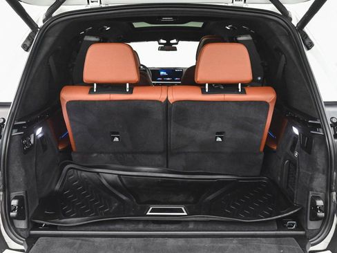 Used 2024 BMW X7 M60i w/ Executive Package image 44