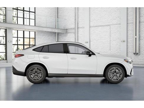 Certified 2025 Mercedes-Benz GLC 300 4MATIC image 23