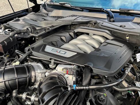 Used 2025 Ford Mustang GT image 6