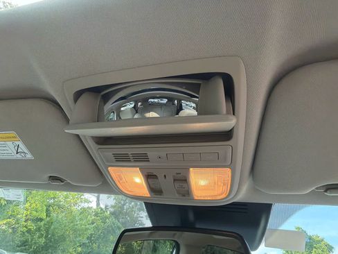 Used 2019 Honda CR-V Touring image 23