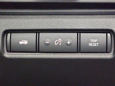 Used 2024 Nissan Altima 2.5 SR w/ SR Premium Package image 10