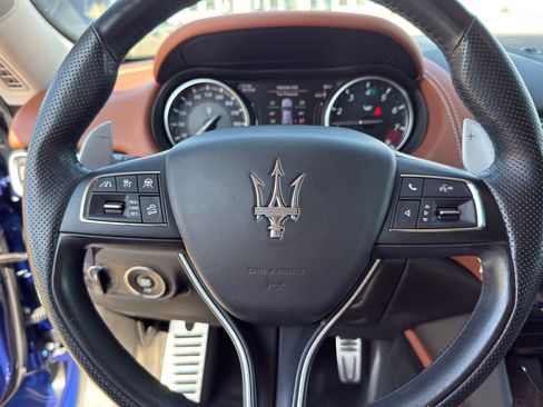 Certified 2022 Maserati Levante Modena S AWD/4WD image 15