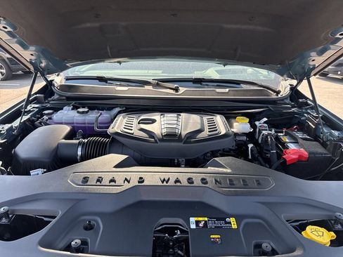 New 2026 Jeep Grand Wagoneer Summit AWD/4WD image 39