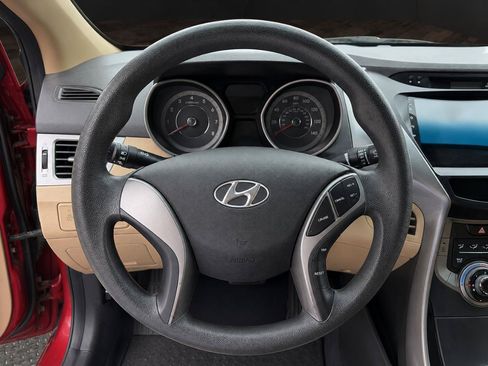 Used 2013 Hyundai Elantra GLS FWD image 10