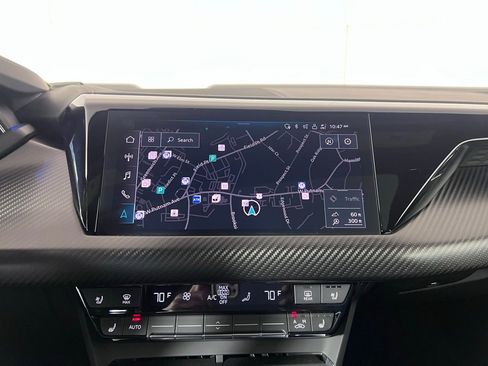 Used 2023 Audi e-tron GT Premium Plus image 32