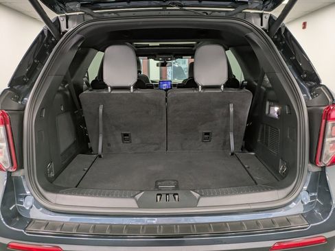 Used 2022 Ford Explorer ST-Line w/ Class IV Trailer Tow Package image 23