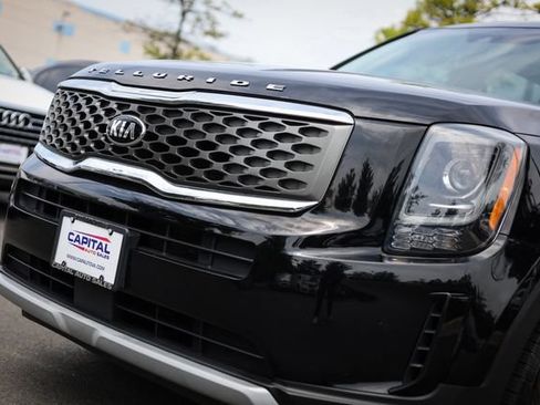 Used 2021 Kia Telluride LX AWD/4WD image 18