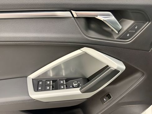 Used 2020 Audi Q3 2.0T Premium w/ Convenience Package image 10