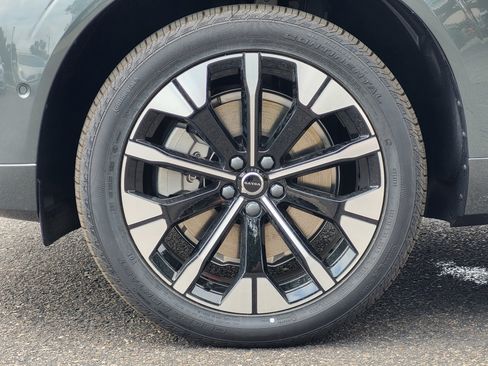 New 2026 Volvo XC60 T8 Plus w/ Protection Package Premier AWD/4WD image 7