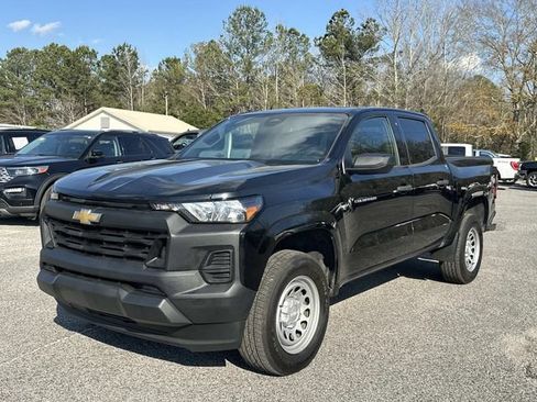 Used 2024 Chevrolet Colorado W/T RWD image 31