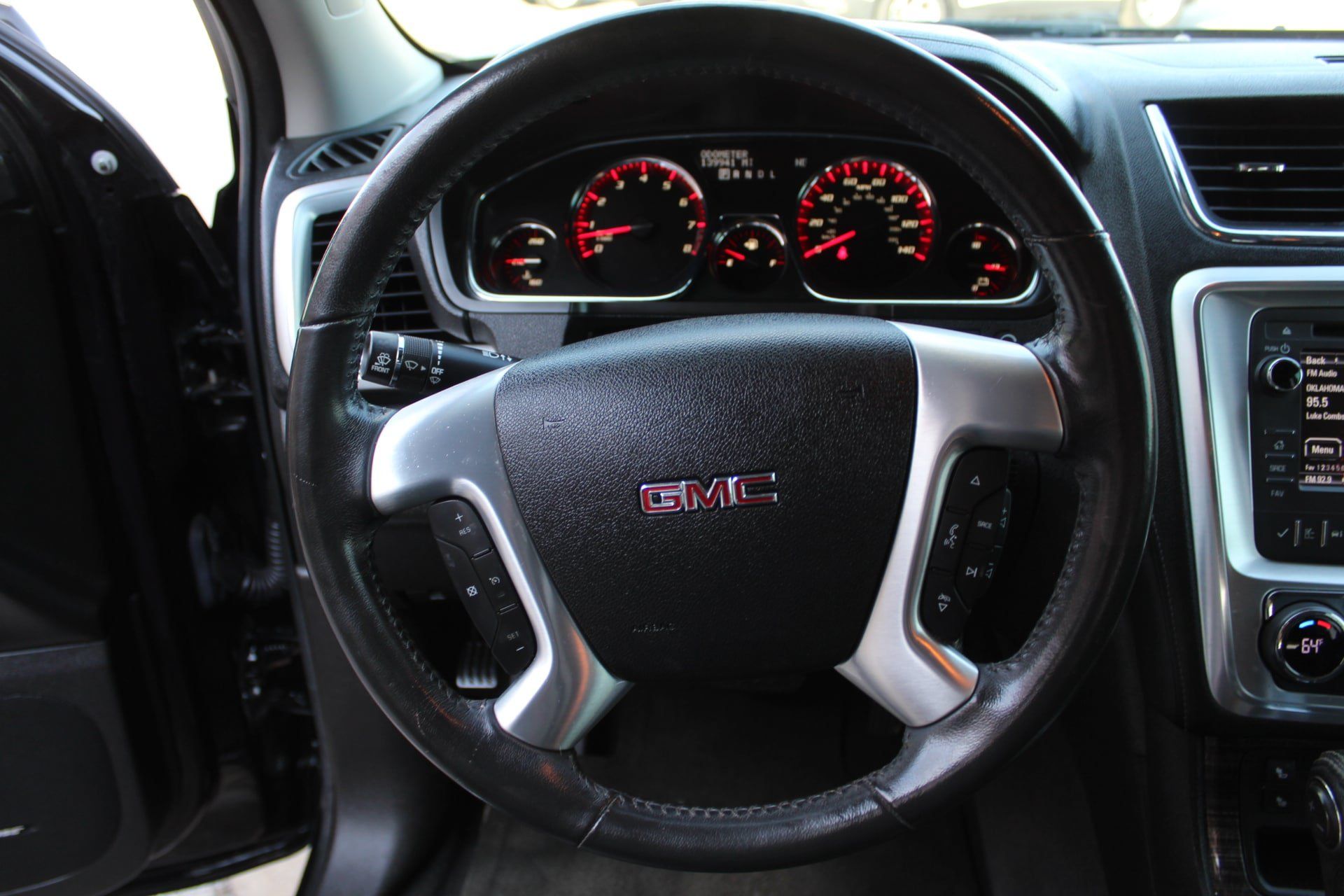 Used 2013 GMC Acadia SLT w/ Technology Package AWD/4WD image 28