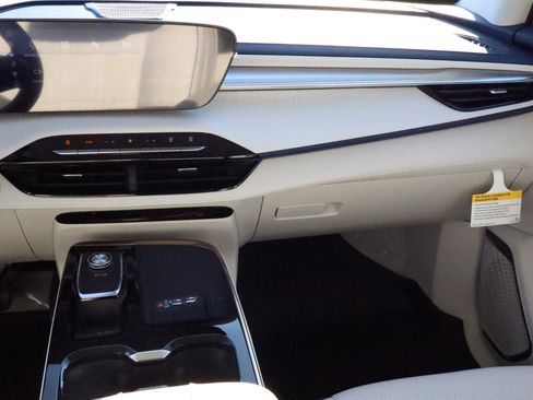 New 2026 Buick Enclave Avenir w/ Super Cruise Package image 11