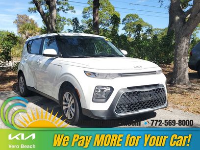 Used 2022 Kia Soul LX