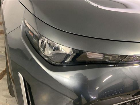 Used 2025 Kia Soul LX w/ LX Technology Package FWD image 26