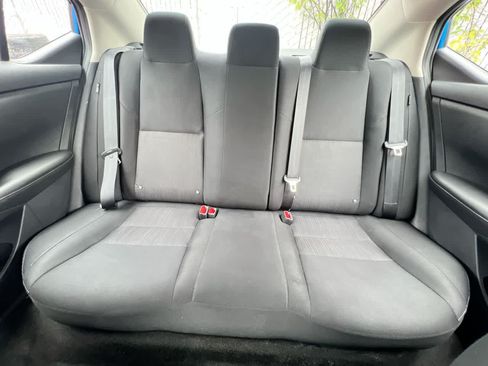 Used 2024 Nissan Sentra SV FWD image 23