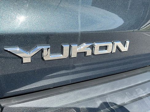 Used 2020 GMC Yukon SLT w/ Open Road Package image 33