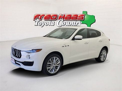 Used 2022 Maserati Levante GT image 1