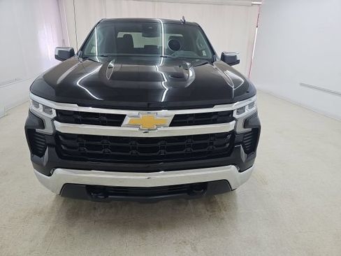 Used 2023 Chevrolet Silverado 1500 LT AWD/4WD image 13