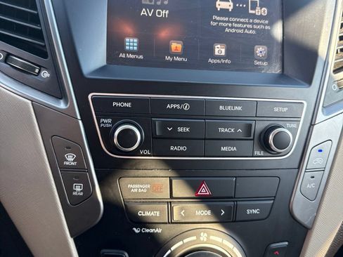 Used 2017 Hyundai Santa Fe Sport AWD/4WD image 3