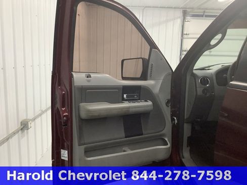 Used 2005 Ford F150 XLT image 14