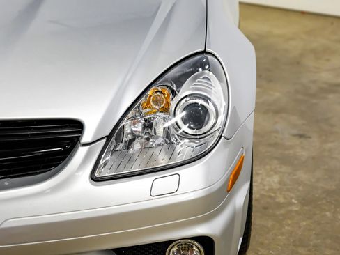 Used 2006 Mercedes-Benz SLK 55 AMG image 32