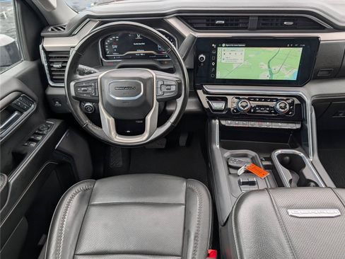 Used 2024 GMC Sierra 2500 Denali w/ Denali Reserve Package AWD/4WD image 32