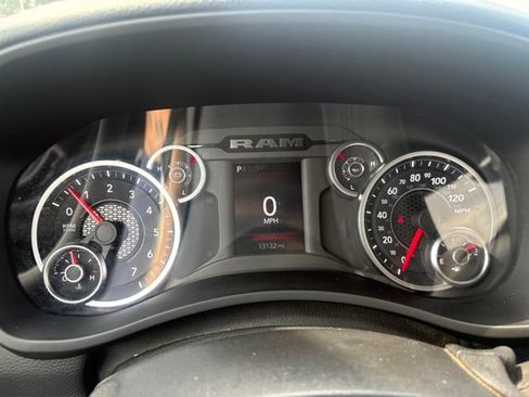 Used 2025 RAM 2500 Big Horn AWD/4WD image 20