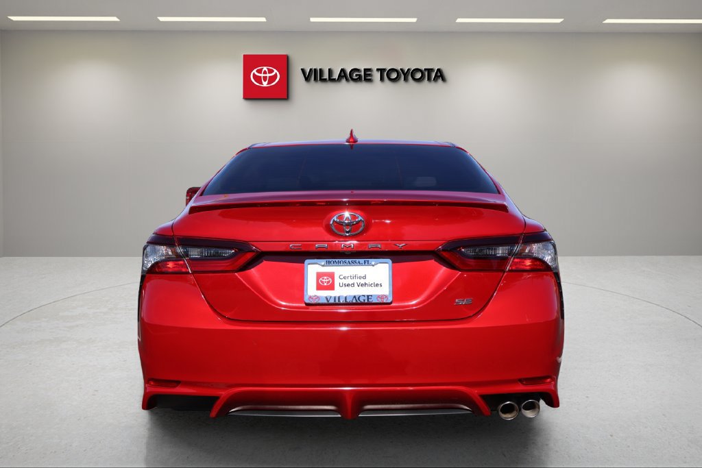 Used 2023 Toyota Camry SE FWD image 4
