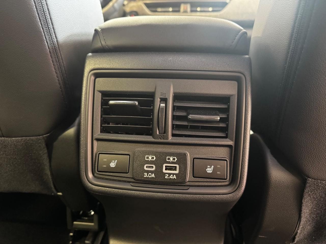 Used 2026 Subaru Outback Limited XT AWD/4WD image 11