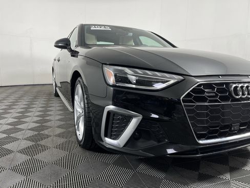 Used 2024 Audi A4 2.0T Premium Plus image 3