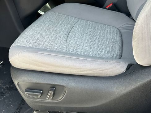 Certified 2023 Toyota Sienna LE image 19