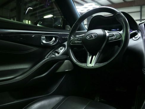 Used 2017 INFINITI Q60 Red Sport 400 image 44
