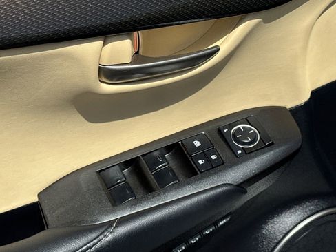 Used 2016 Lexus NX 300h AWD image 30