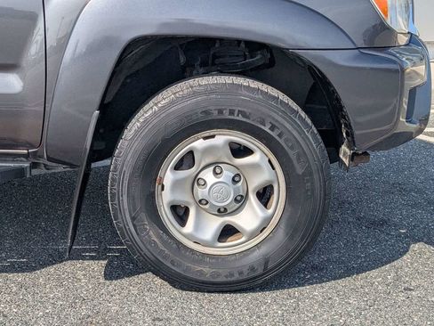Used 2013 Toyota Tacoma PreRunner w/ SR5 Pkg RWD image 10