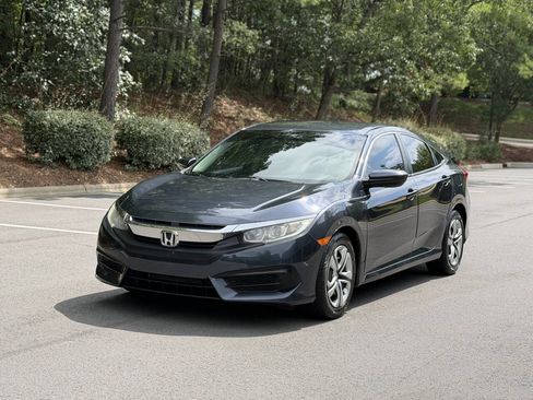 Used 2018 Honda Civic LX image 3