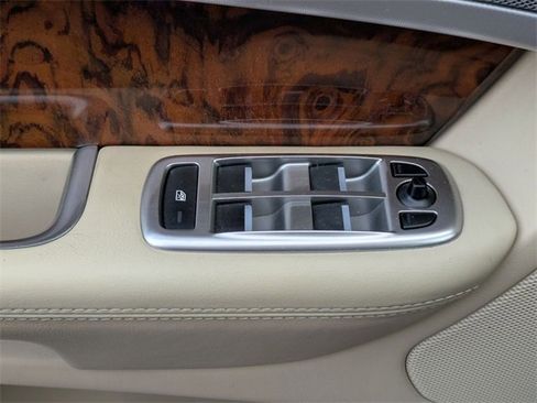 Used 2015 Jaguar XF Portfolio image 12