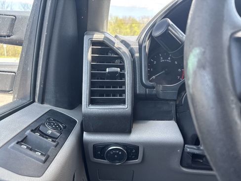 Used 2019 Ford F250 XL w/ Power Equipment Group AWD/4WD image 28