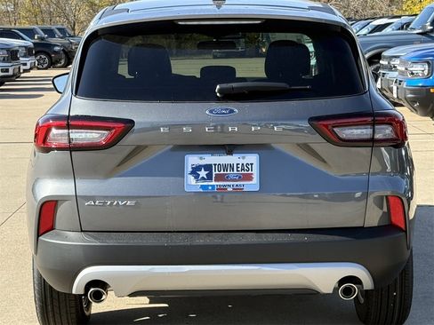 New 2026 Ford Escape Active image 29